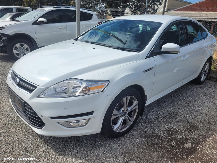 2012 Ford Mondeo Left Rear Door Sliding