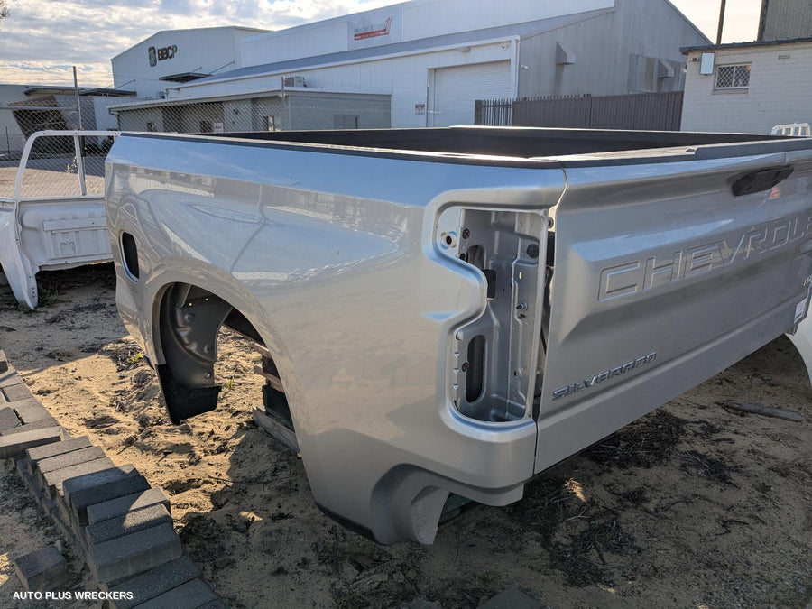 2020-2026 Chevrolet Silverado Ute Back