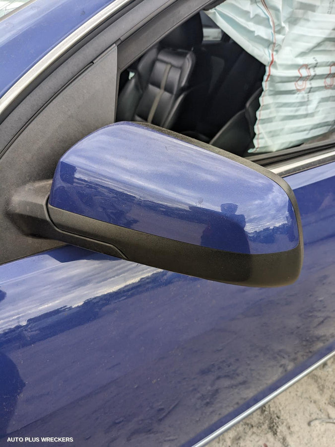 2016 Holden Commodore Right Rear Door Sliding