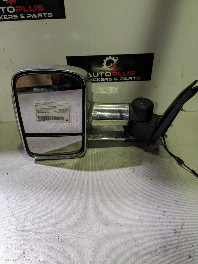 2005-2007 Nissan Pathfinder Left Door Mirror