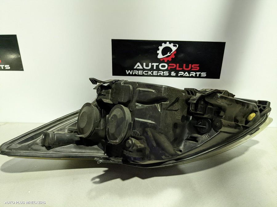 2010 Ford Focus Right Headlamp