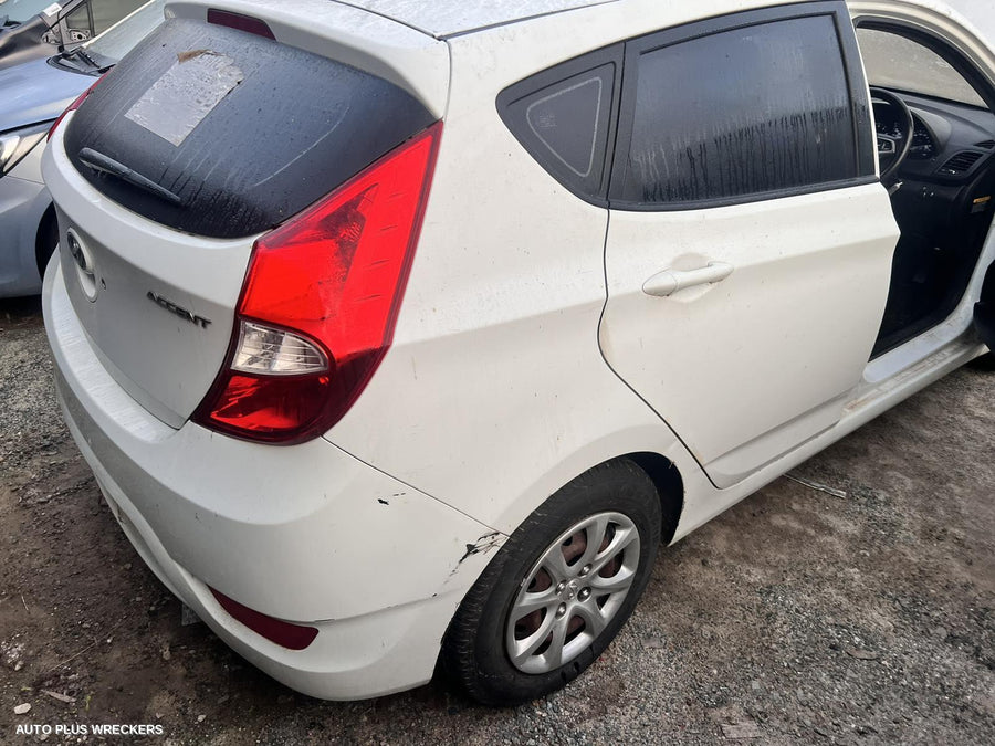 2011 Hyundai Accent Alternator