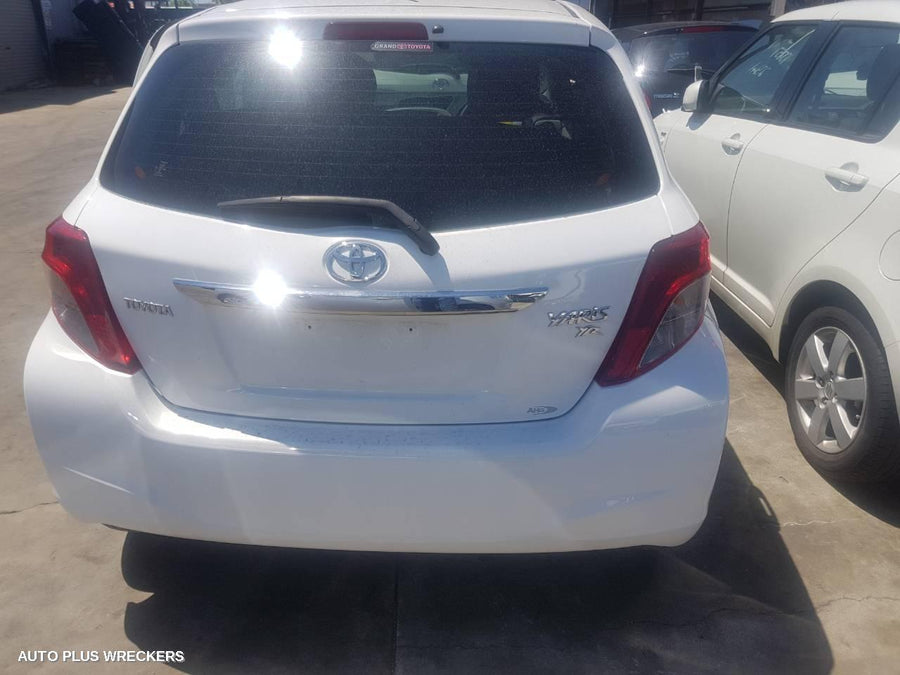 2013 Toyota Yaris Sunvisor
