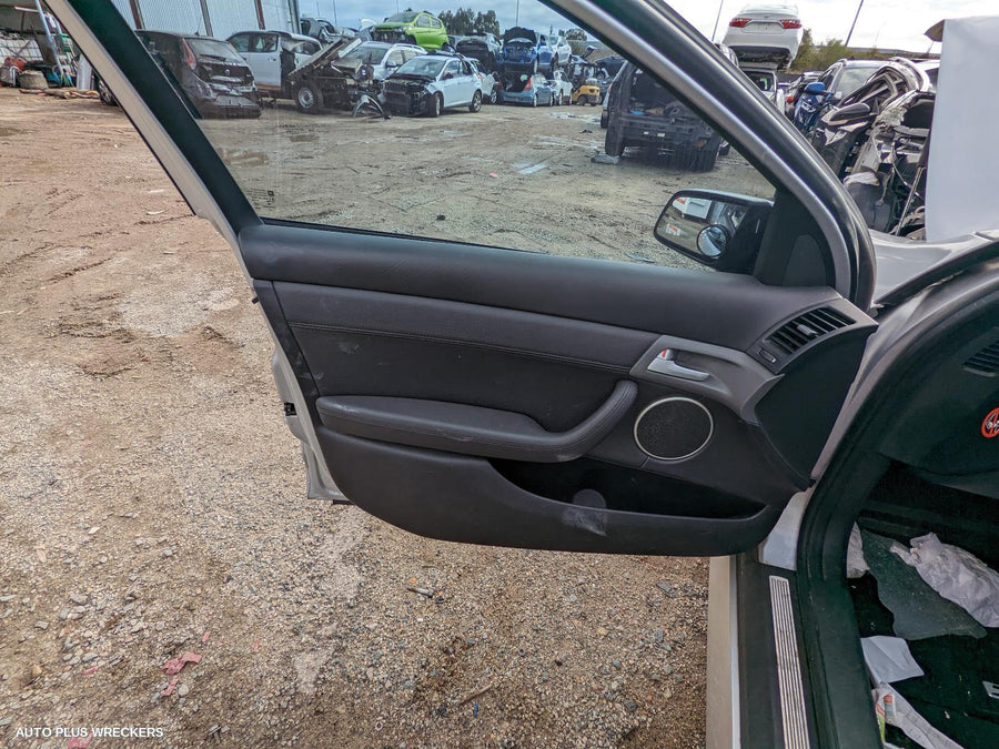 2013 Holden Commodore Left Front Hub Assembly