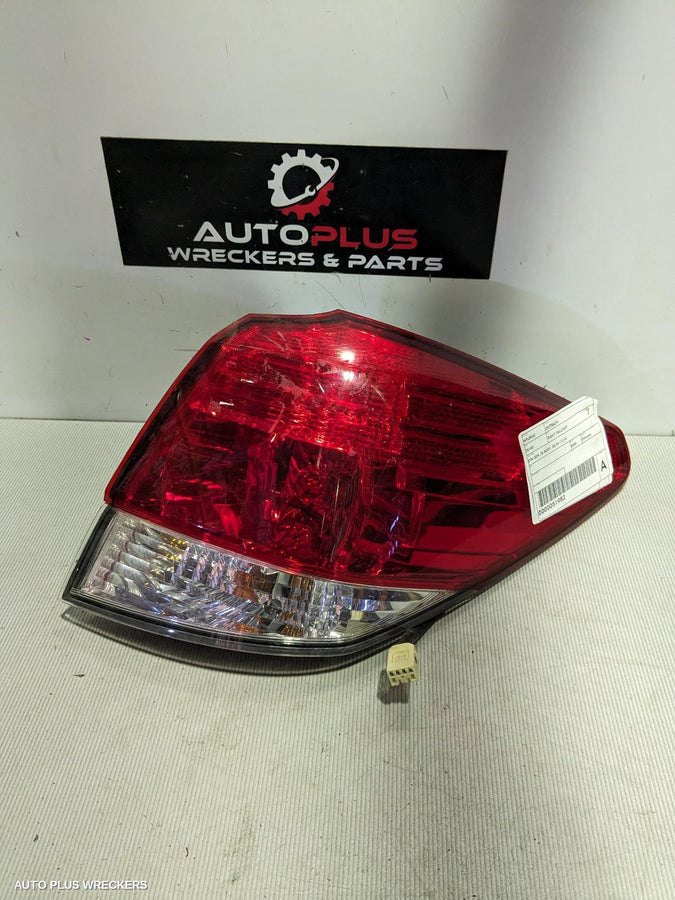 2009 Subaru Outback Right Taillight