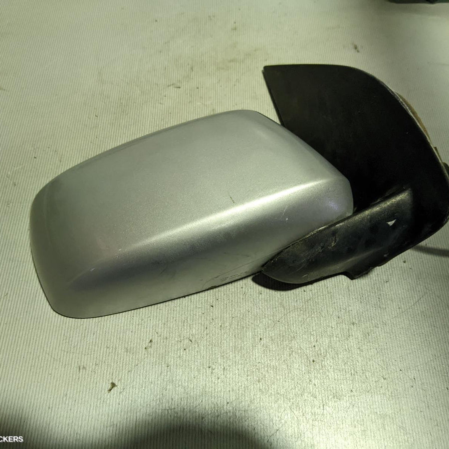 2005-2015 Nissan Navara Right Door Mirror
