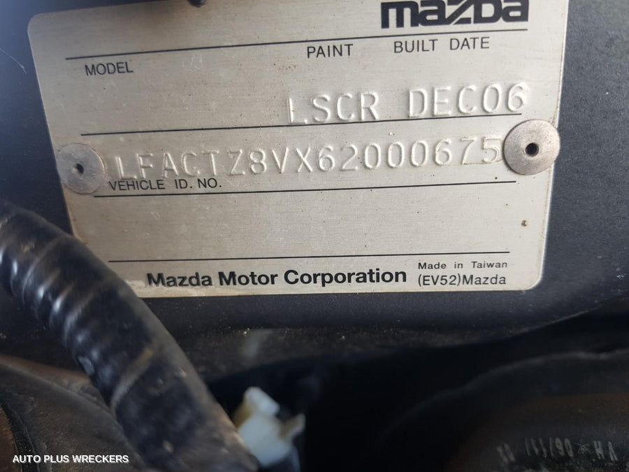 2007 Mazda Tribute Right Rear Door Sliding