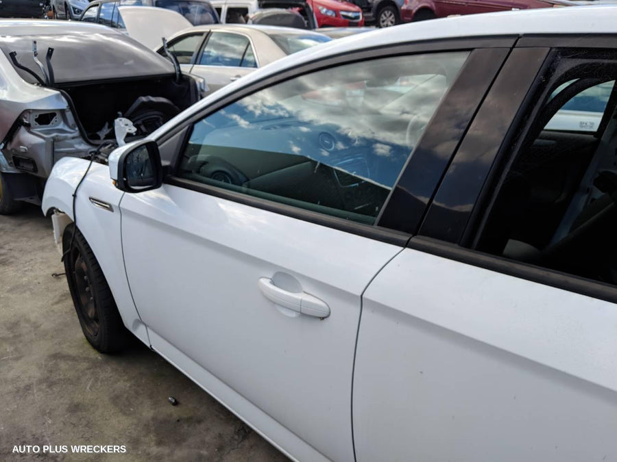 2010 Ford Mondeo Left Rear Door Window