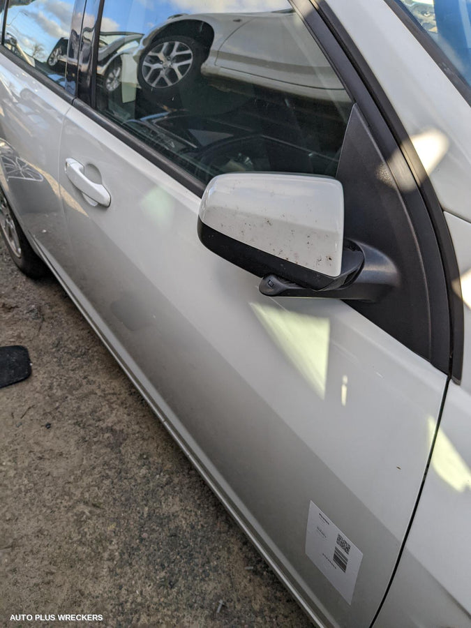 2008 Holden Commodore Right Door Mirror