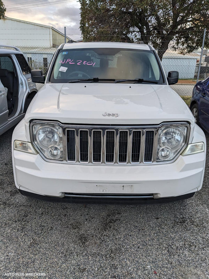 2010 Jeep Cherokee Left Driveshaft