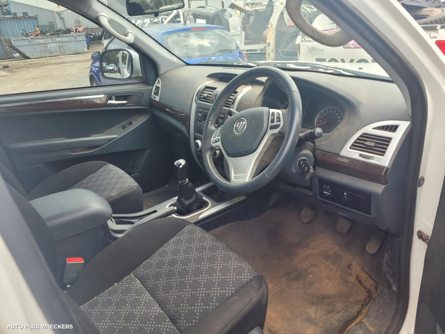 2015 Foton Tunland Left Front Door Window