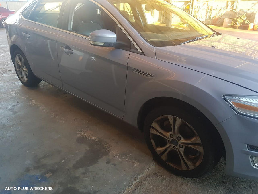 2011 Ford Mondeo Grille