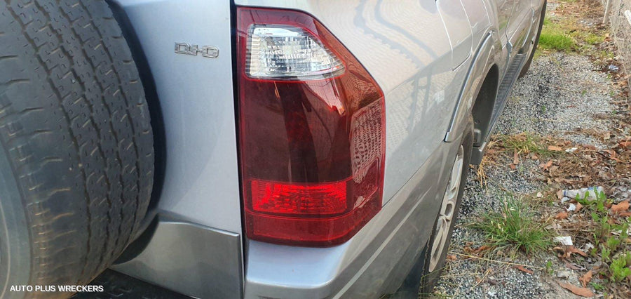 2005 Mitsubishi Pajero Bonnet