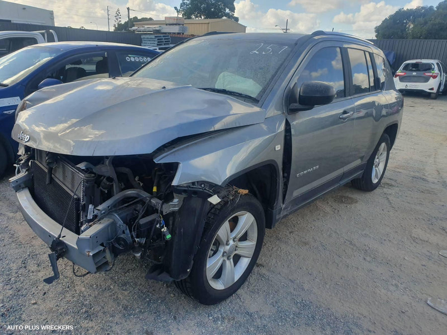 2013 Jeep Compass Left Indicator Fog Side