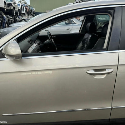 2006 Volkswagen Passat Left Rear Door Sliding