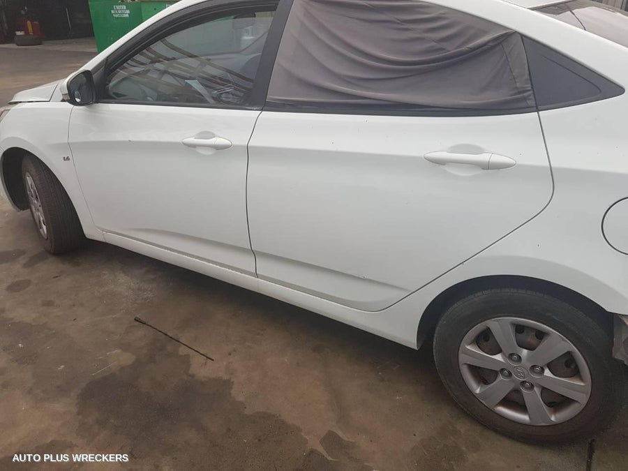 2012 Hyundai Accent Sunvisor