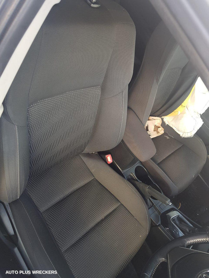 2016 Toyota Corolla Hatch Strut