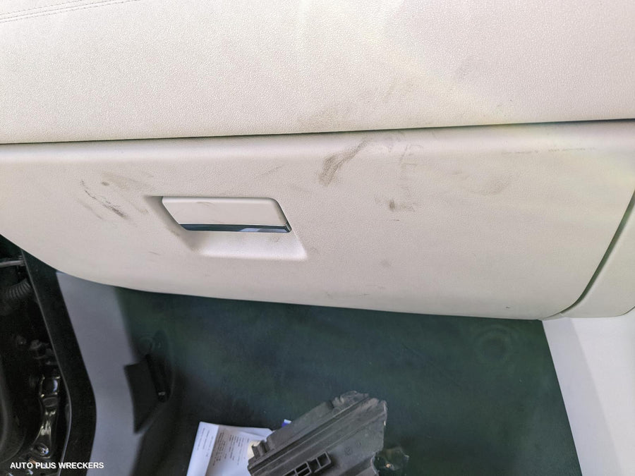 2012 LAND ROVER RANGEROVER EVOQUE LEFT DOOR MIRROR