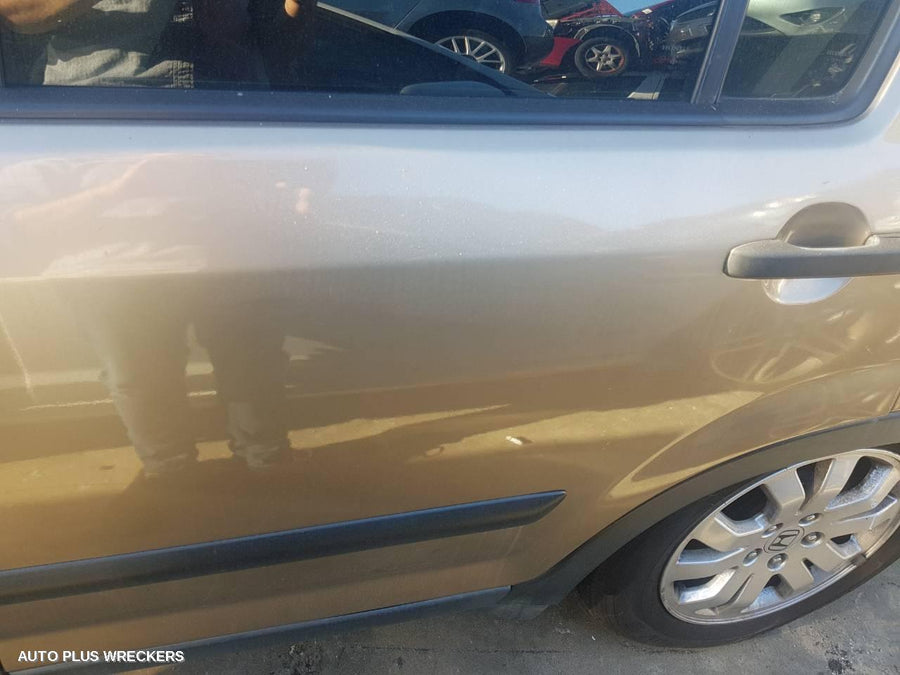 2006 Honda Crv Left Rear Door Window