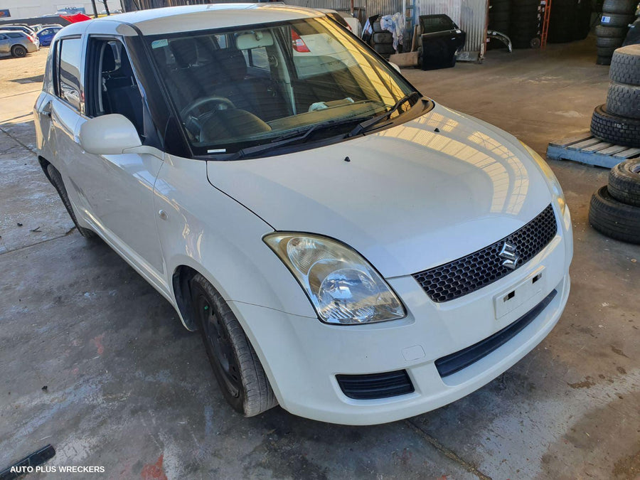 2010 Suzuki Swift Right Door Mirror