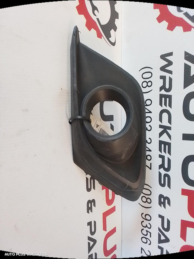 2016-2019 Mazda 3 Right Indicator Fog Side