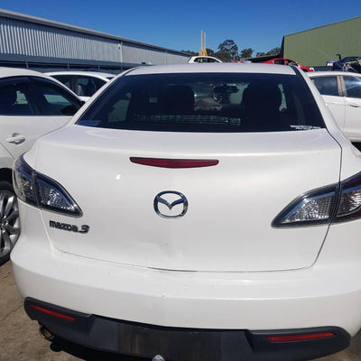 2009-2013 Mazda 3 Left Front Door Window