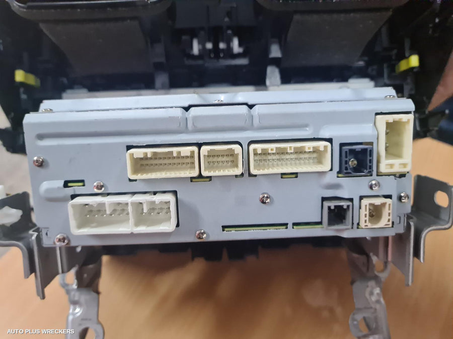 2015 Toyota Prado Radio Cd Dvd Sat Tv