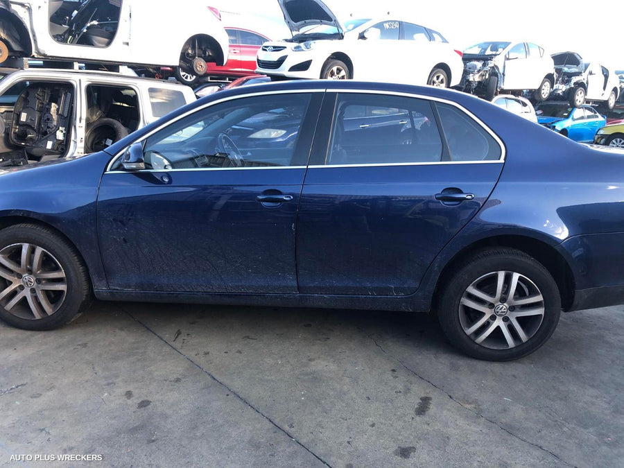 2006 Volkswagen Jetta Right Taillight