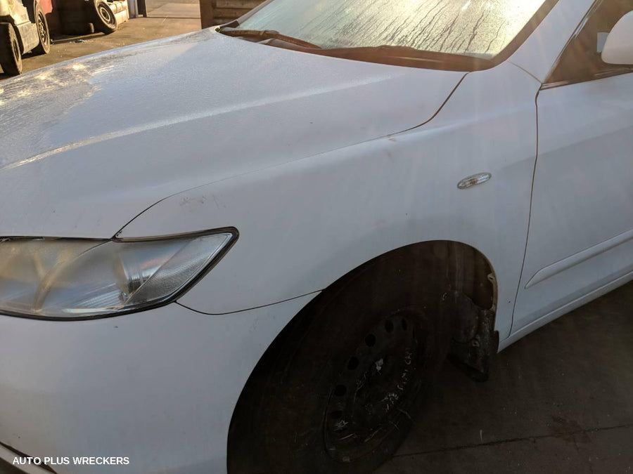 2007 Toyota Camry Door Boot Gate Lock