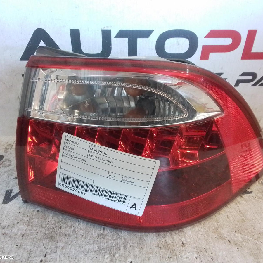 2007 Kia Magentis Right Taillight