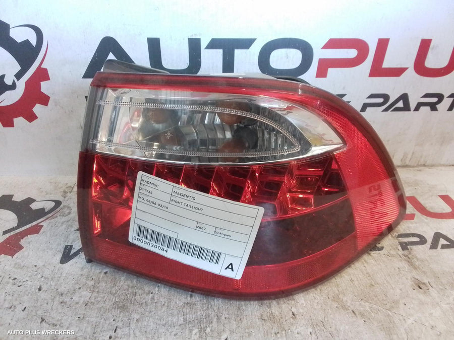2007 Kia Magentis Right Taillight