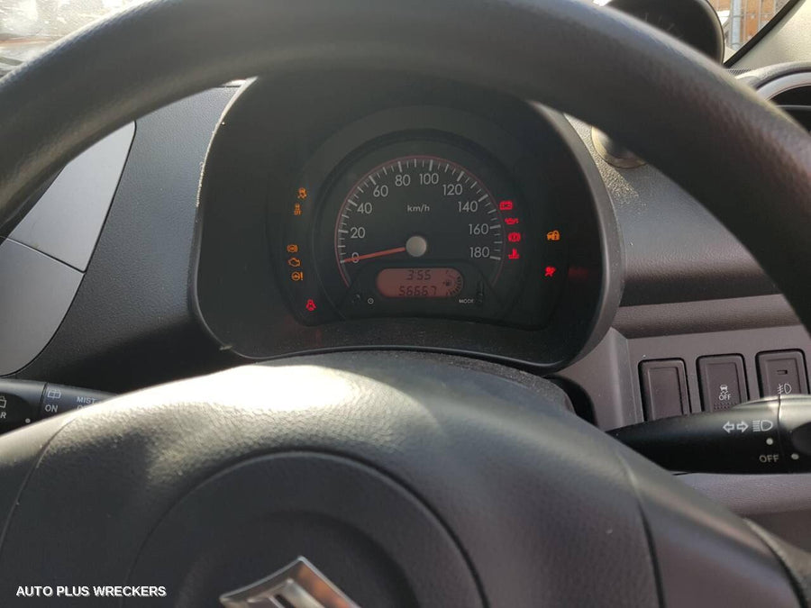 2013 Suzuki Alto Left Guard