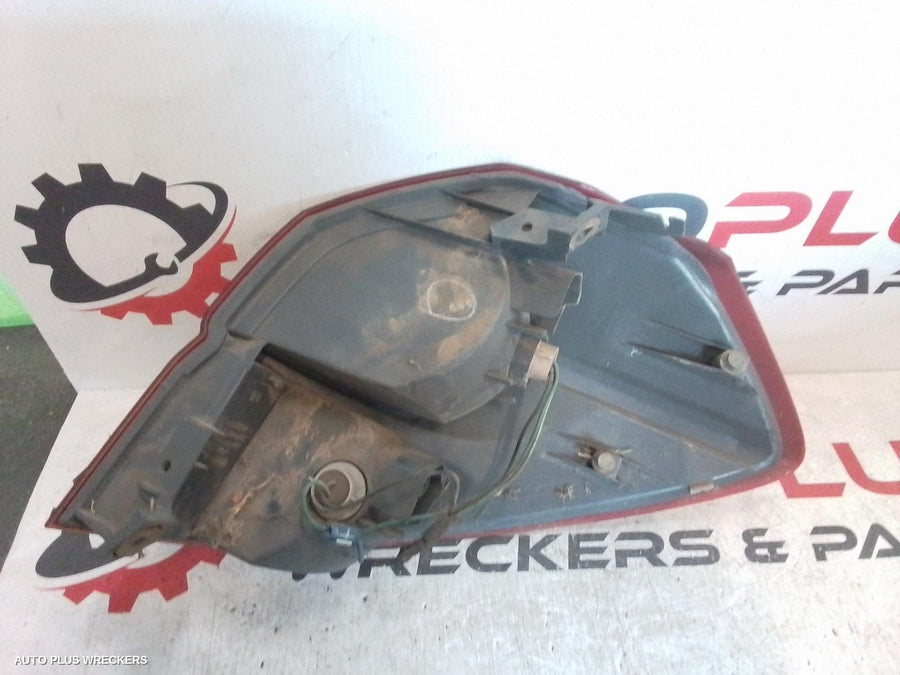 2003-2006 Subaru Outback Left Taillight
