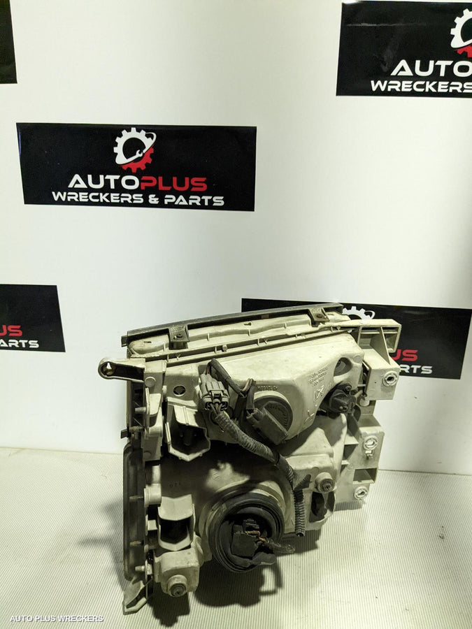 1999 Nissan Elgrand Right Headlamp