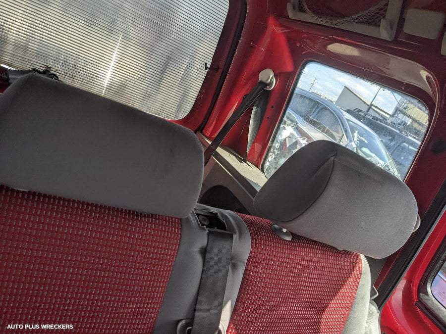 2006 Volkswagen Caddy Left Guard