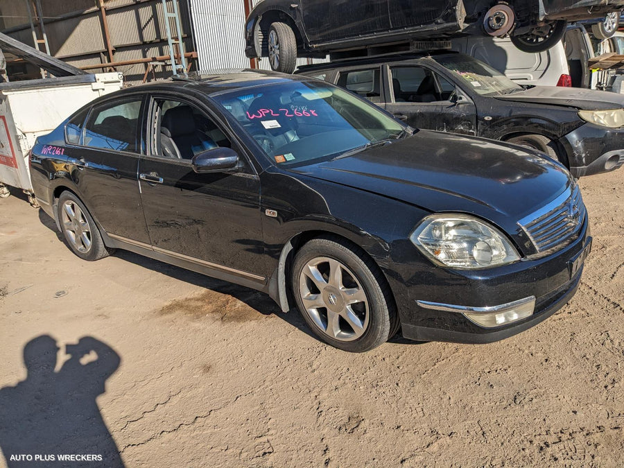 2007 Nissan Maxima Sunvisor
