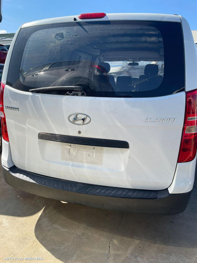 2010 Hyundai Iload/imax Left Door Mirror