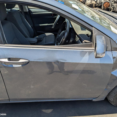 2013-2016 Toyota Corolla Right Taillight