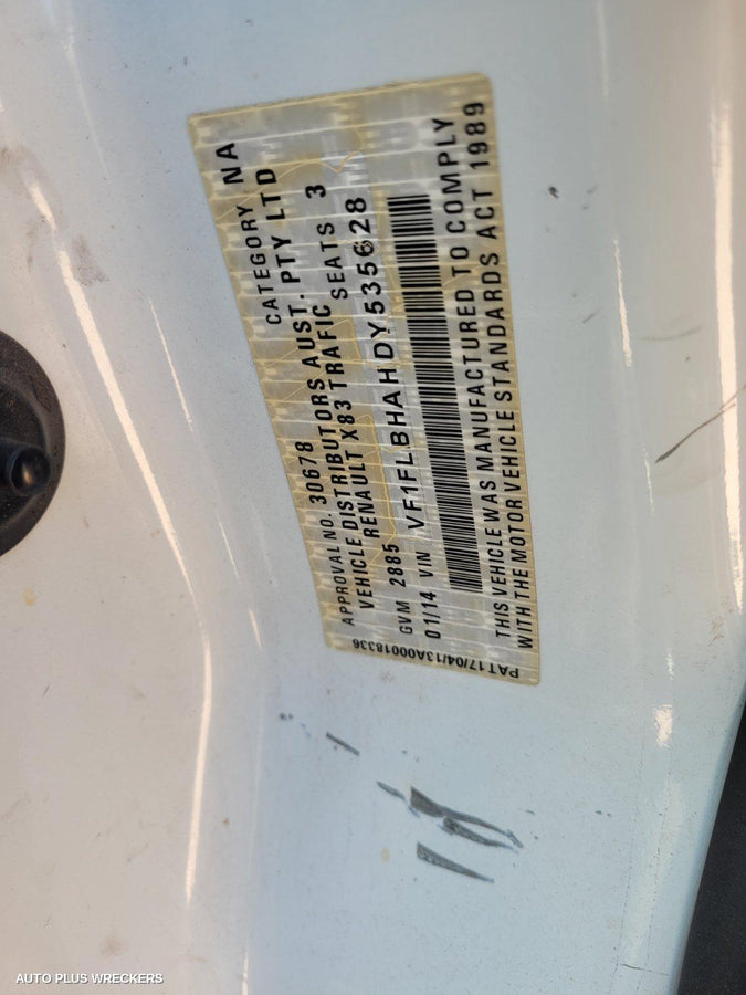 2014 Renault Trafic Left Front Door