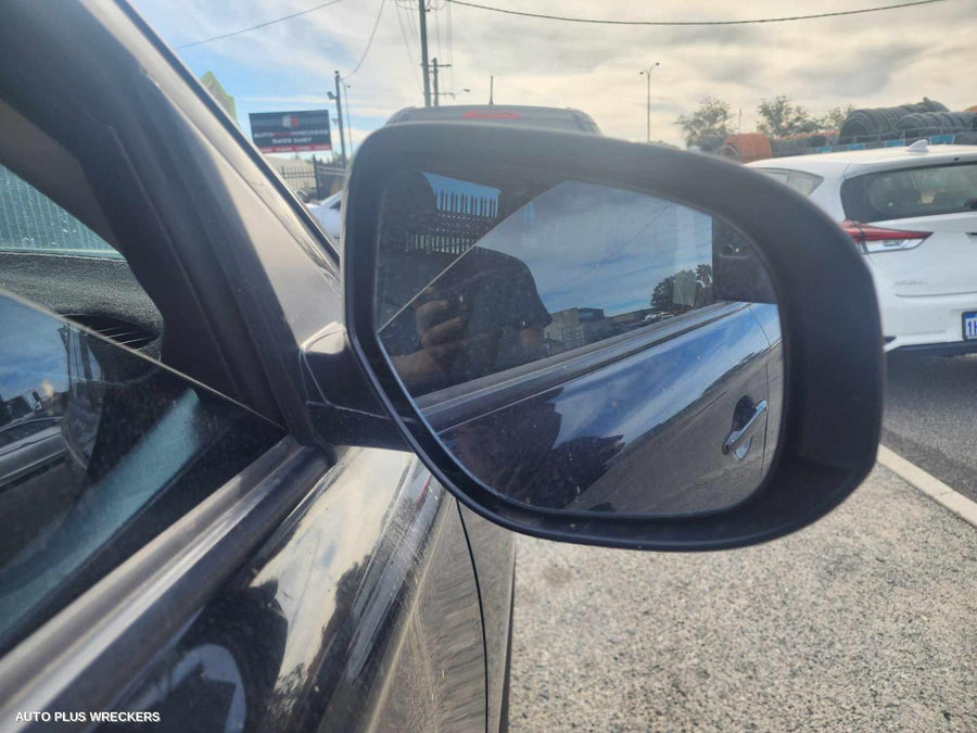 2014 Mitsubishi Outlander Parcel Shelf