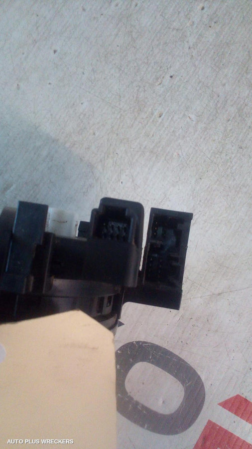 2010-2019 Nissan Juke Airbag Module Sensor
