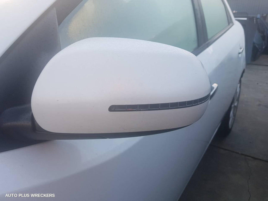 2011 Kia Cerato Seatbelt Stalk