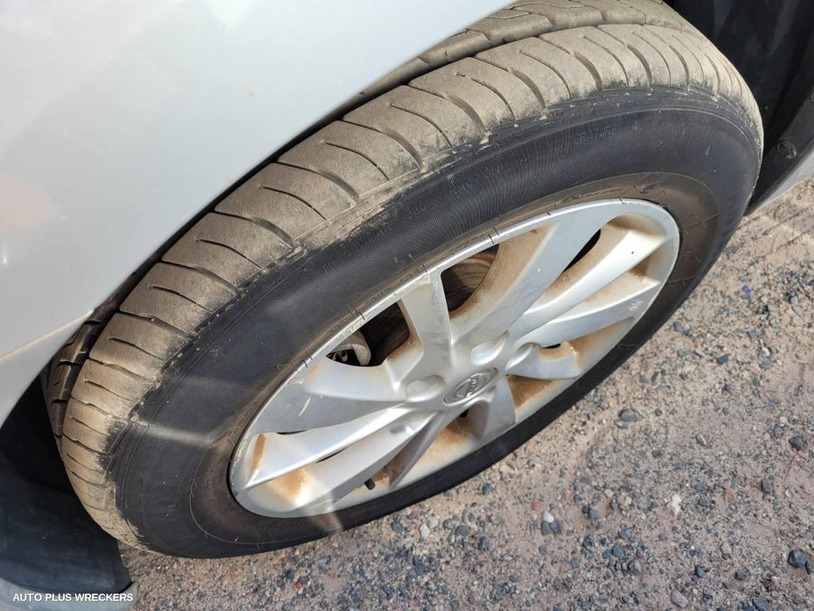 2015 Nissan Pulsar Right Door Mirror