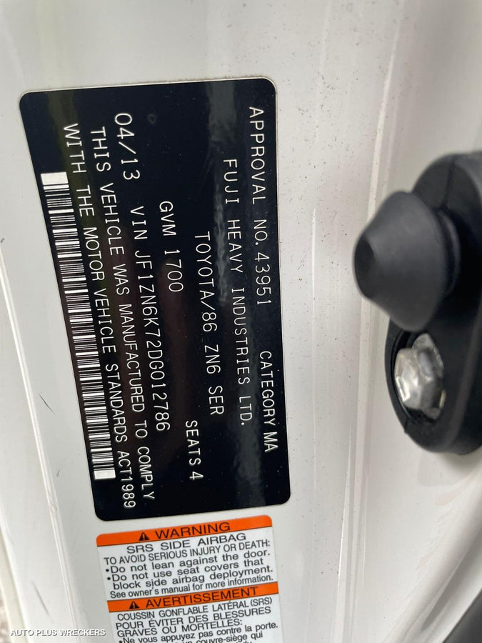 2013 Toyota 86 Left Front Door