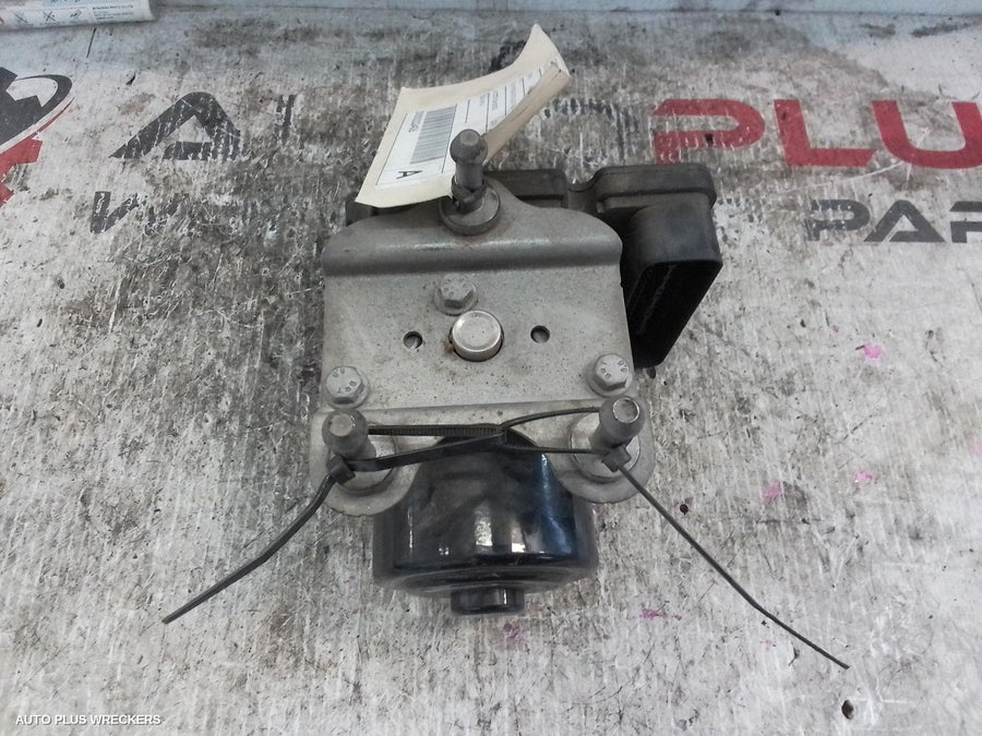 2010-2015 Volkswagen Transporter Abs Pump Modulator