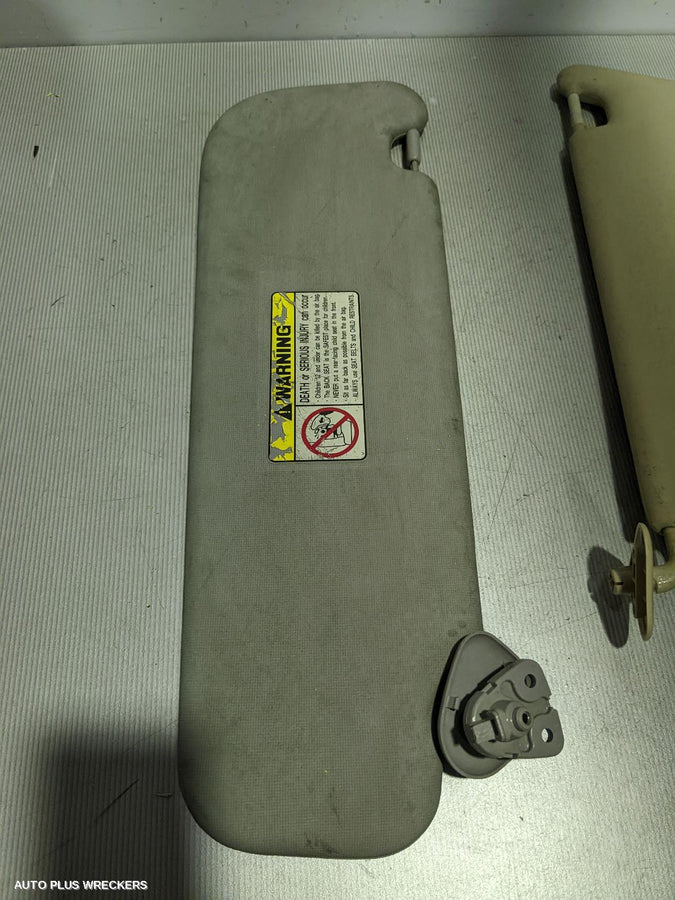 2011 Hyundai Iload/imax Sunvisor