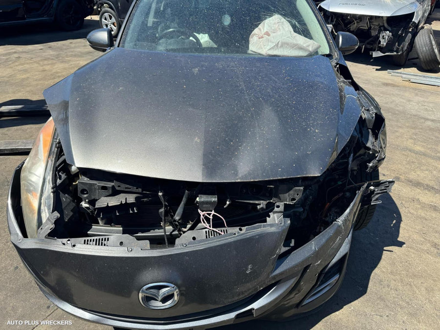 2009-2013 Mazda 3 Left Rear Door Sliding