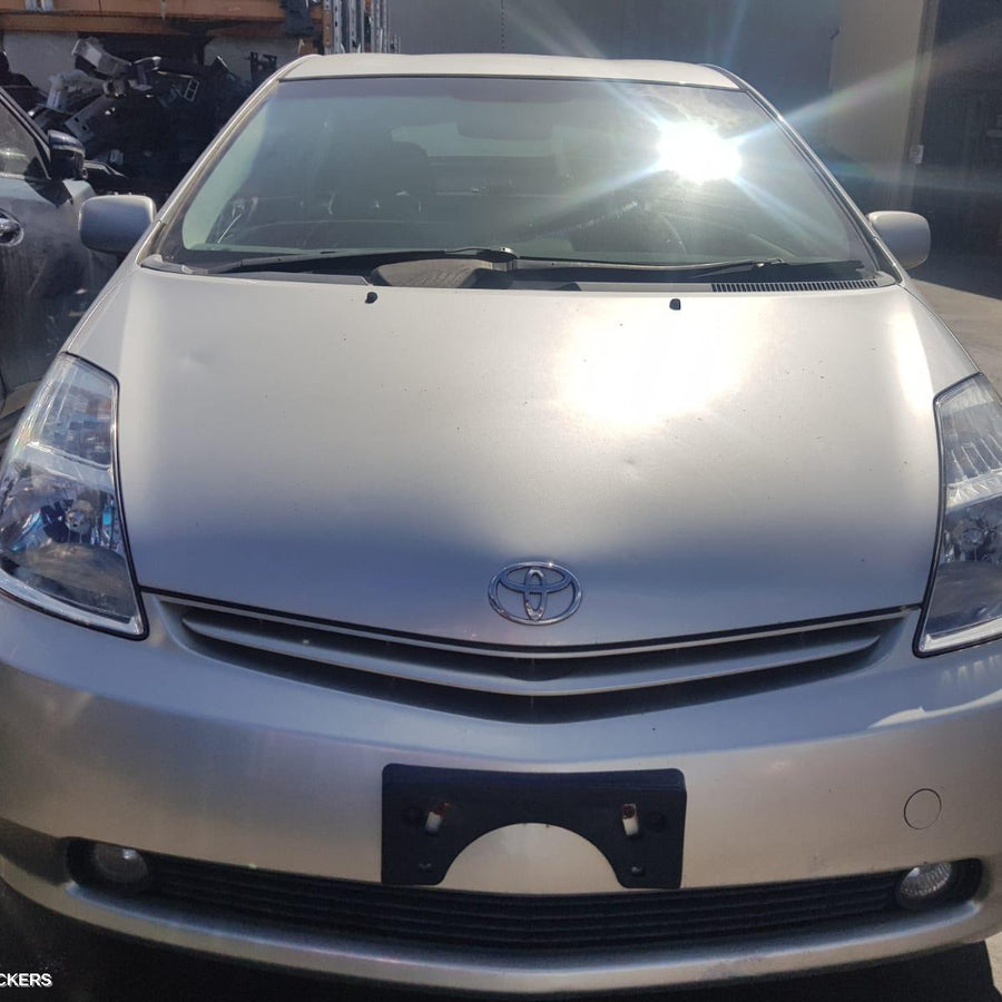 2004 Toyota Prius Left Front Door Window