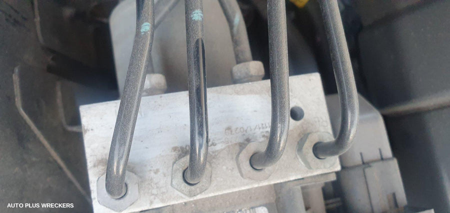 2009 Holden Commodore Washer Bottle