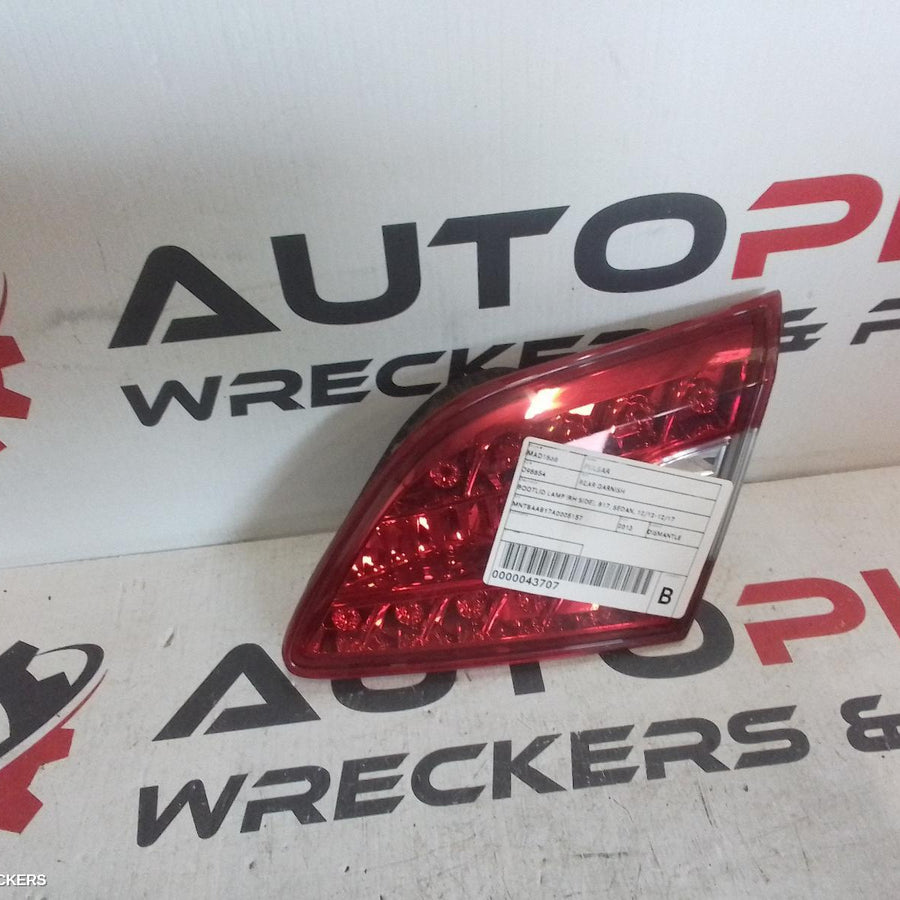 2012-2017 Nissan Pulsar Rear Garnish